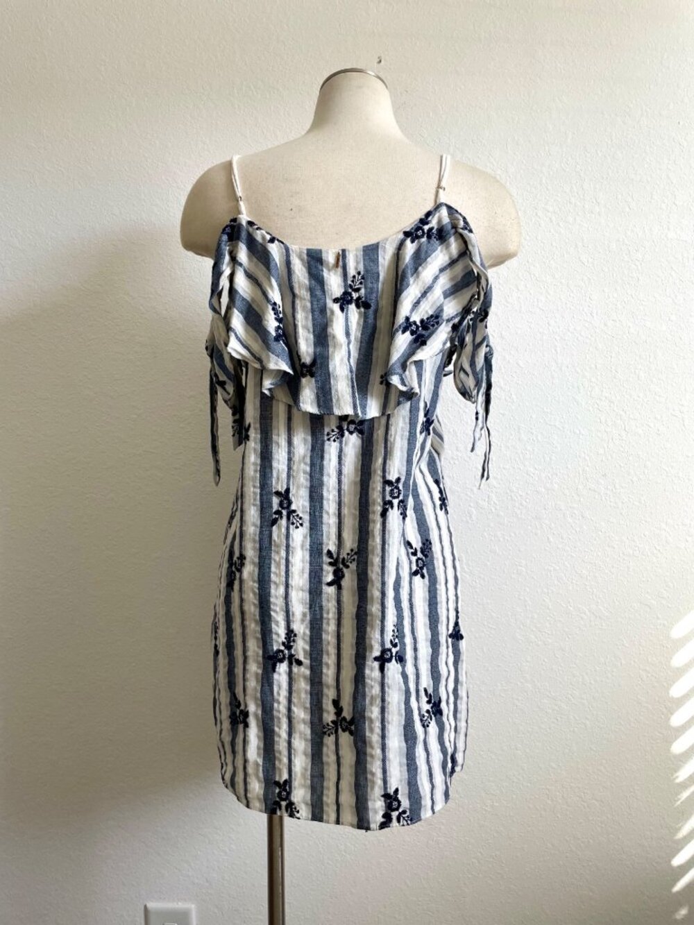 MISA Los Angeles Striped Floral Embroidered Summer Off-the-Shoulder Mini Dress M - Picture 5 of 11
